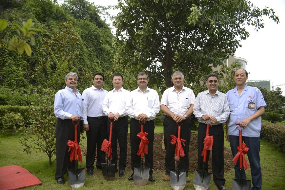 big-2013-12-5_14-18-21.jpg big-2013-12-5_14-18-21.jpg